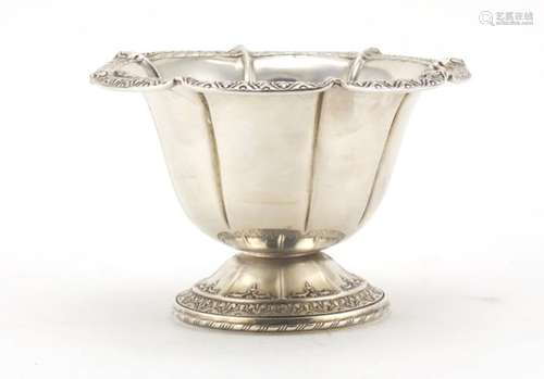 American sterling silver footed bowl, embossed with stylised motifs, 8cm high, 113.5g : For