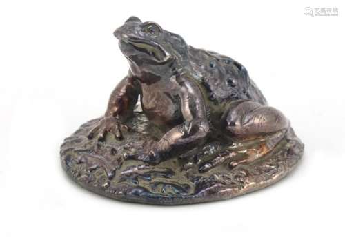 Modern silver filled model of a toad, 3.5cm high, 43.5g : For Further Condition Reports Please Visit