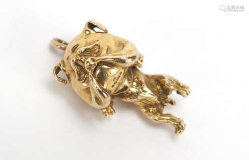 Heavy 9ct gold bulldog pendant, 3cm in length, 14.2g : For Further Condition Reports Please Visit