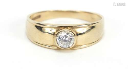 9ct gold cubic zirconia ring, size R, 2.7g : For Further Condition Reports Please Visit Our Website,