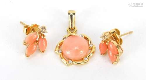 Gilt metal coral and clear stone pendant with matching earrings, the pendant 2.3cm in length, 3.6g :