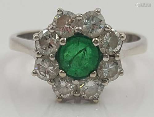 Ring, white gold 585, with central emerald and 8