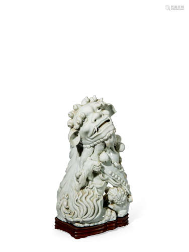 清 德化窑白釉狮