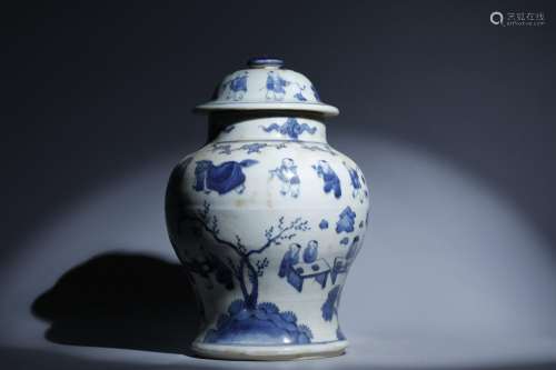 A blue and white porcelain pot and cover