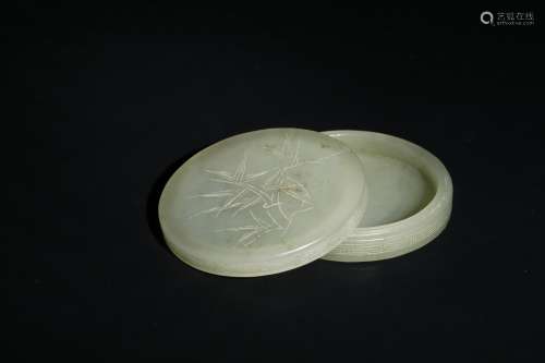 A Jade Bamboo Pattern Carved Compact