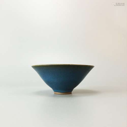 A Jun Kiln Blue-Glaze Purple Spot Bowl