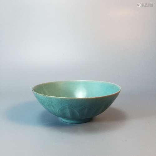 A Ru Kiln bluish-white-glazed Bowl