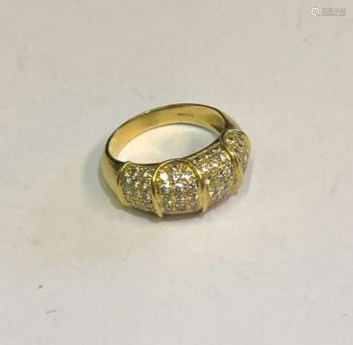 An 18ct yellow gold contemporary style ring