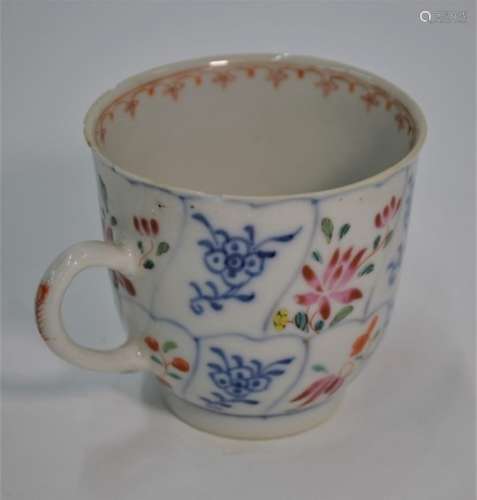 An 18th century Chinese export underglaze blue and polychrome enameled tea cup, Qianlong period