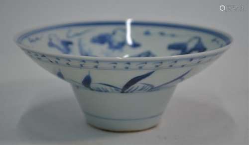 A 19th century Chinese porcelain blue and white bowl