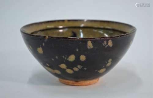 A Chinese Song style Jizhou ware animal bowl