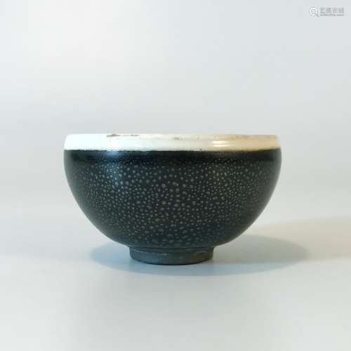 A Black-Glazed Bowl with White rim & Oil-drop Marks,