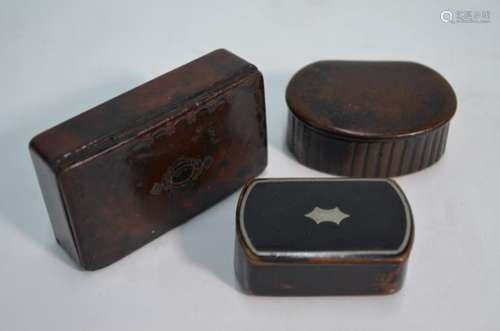 Three 19th century Continental papier mache snuff boxes