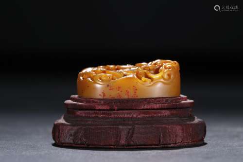 A Dragon Patterned Seal with Poems Made of Mountain Shou Field-yellow Stone