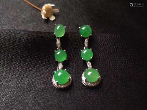 A Pair of 18Karat Jadeite Earrings with Diamonds