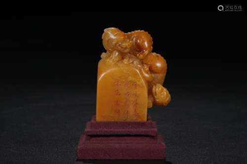 A Shoushan Tianhuang Stone Seal of Propitious Animal & Poetry