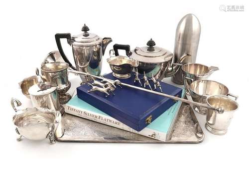 A mixed lot, comprising silver items: a Victorian …