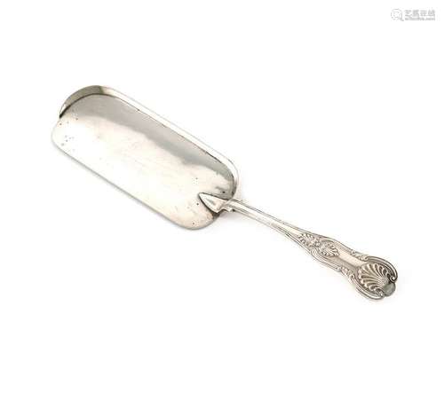 A Victorian silver King's pattern crumb scoop, by …