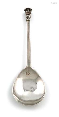 An Elizabeth I silver Seal top spoon, by Nicholas …