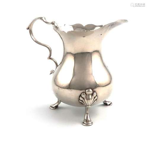 An 18th century American silver cream jug, by John…