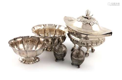 A small collection of continental silver, comprisi…