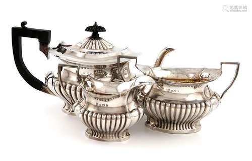 A three piece Edwardian silver tea set, by I S Gre…