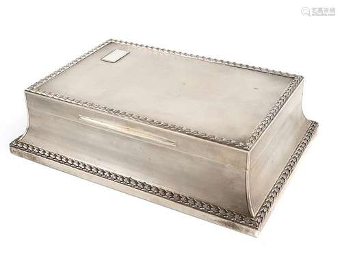 A silver cigar box, by Padgett & Braham Ltd, Londo…