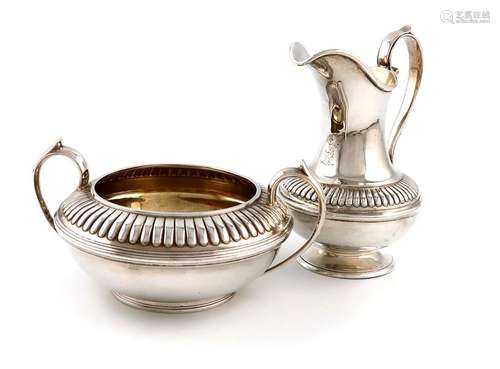 A matched Victorian silver cream jug and sugar bow…