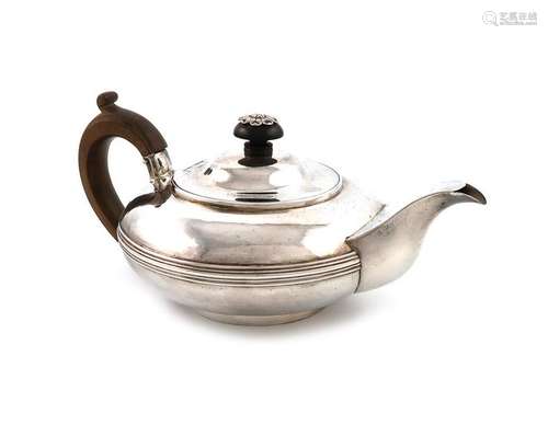 A George IV silver teapot, by Emes and Barnard, Lo…