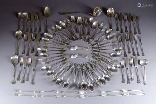 Housewife. It consists of twelve dinner forks, twe…