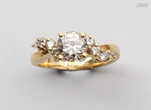Ring in 18k yellow gold set with a diamond of abou…