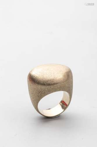 STERN. Ring in brushed and grayish yellow , Weight…