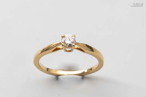 Solitaire ring in 18k yellow gold surmounted by a …