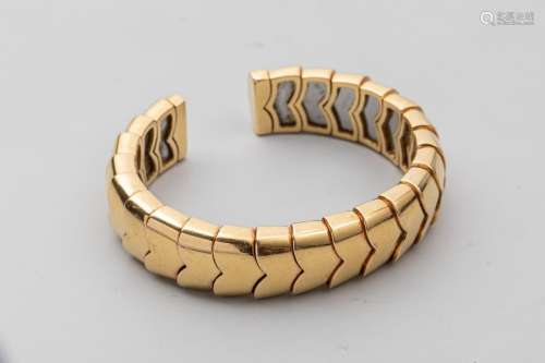 Bracelet in 18k yellow gold forming an open rush, …