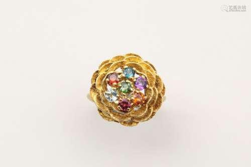 Flower ring in 18k yellow gold with 7 semi preciou…