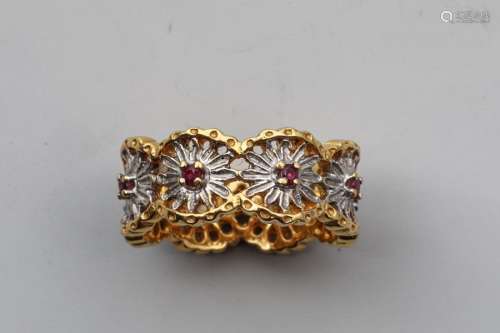 Two golds band ring with openwork decoration and s…