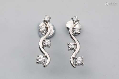 Pair of earrings in 18k white gold with diamonds (…