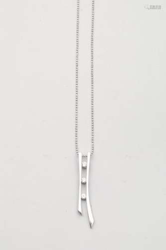 Necklace in 18k white gold with a pendant of three…