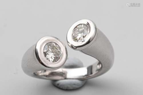 Toi et Moi ring in 18k white gold with two diamond…