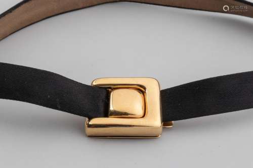 CHAUMET. Dog collar with plain gold clasp and blac…