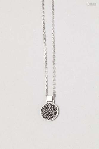 Pendant in 18k white gold paved with black spinels…