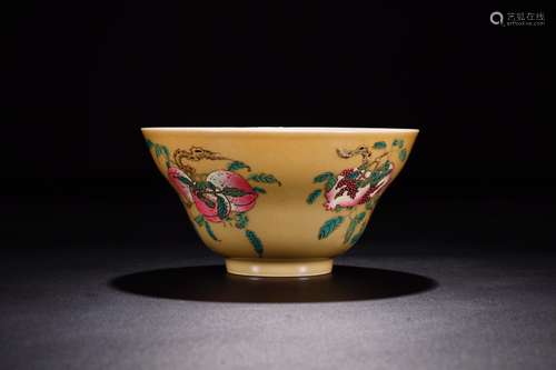 A Chinese Famille Rose Porcelain Bowl