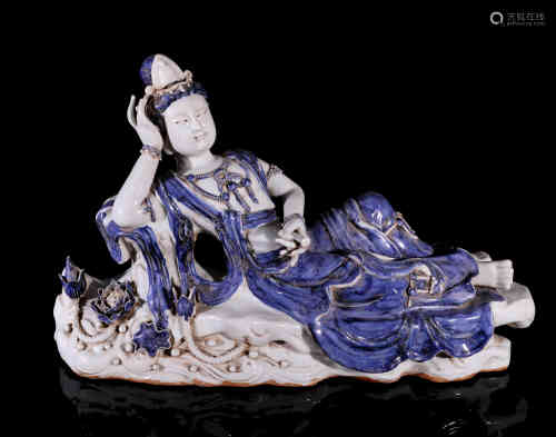 A Chinese Blue and White Porcelain Decoration of Guanyin Statue