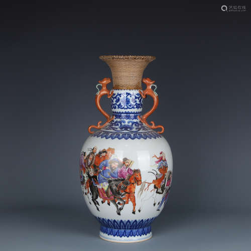 A Chinese Blue and White Iron-Red Porcelain Vase