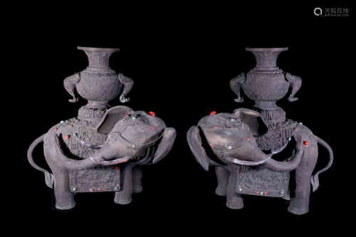 A Pair of Chinese Bronze Decoration of Elephant Shape