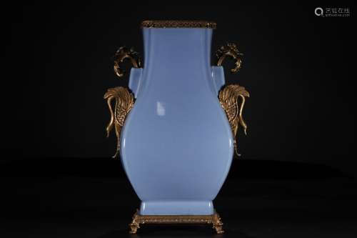 A Chinese Azure Glazed Porcelain Vase