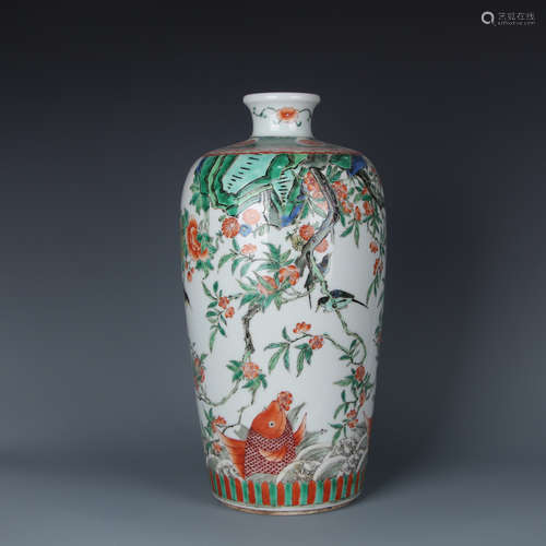 A Chinese Wu-Cai Glazed Porcelain Vase