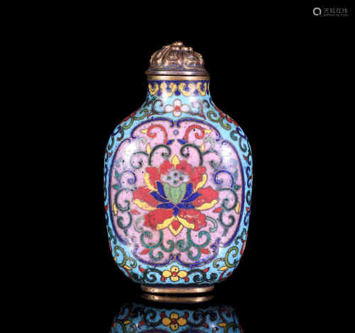 A Chinese Cloisonne Snuff Bottle