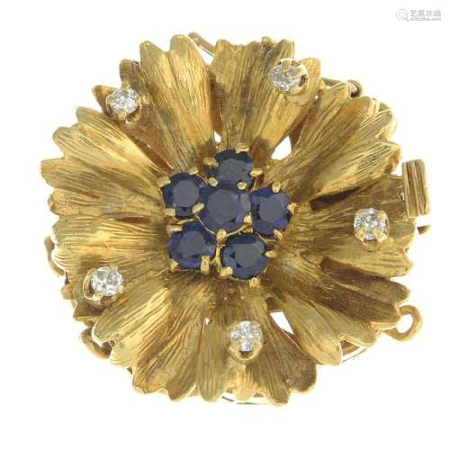 A 1960s 18ct gold diamond and sapphire push-piece