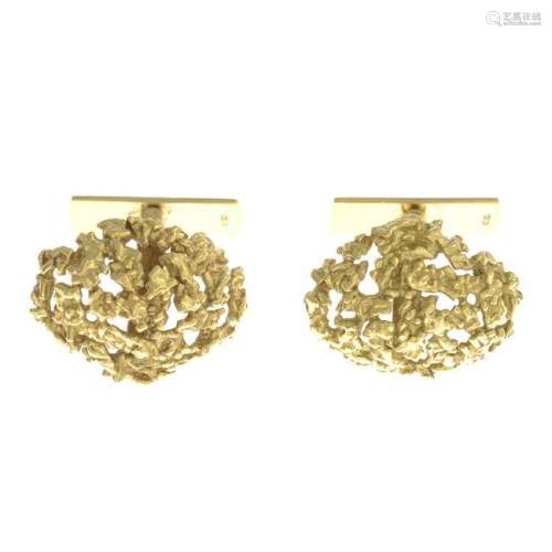 A pair of 1960s 18ct gold cufflinks.Hallmarks for